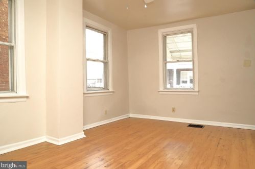 445 Vine St, Lancaster PA  17603-5241 exterior