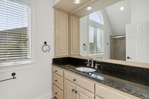 5 Beachwood, Isle Of Palms SC  29451-2815 exterior