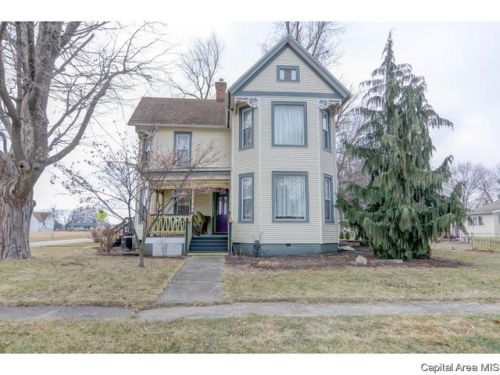 255 Douglas St, Sweet Water, IL 62642-9432
