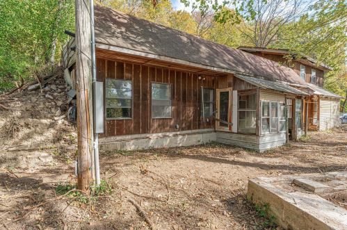 2281 Saline Rd, Fenton, MO 63026-5342
