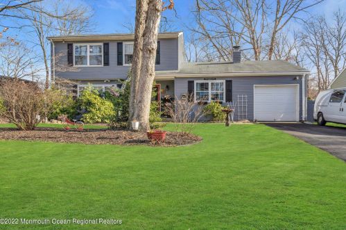 2372 Huckleberry Rd, Lakehurst, NJ 08759-6124