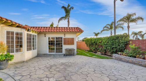 10915 El Coco Cir, Santa Ana CA  92708-5316 exterior