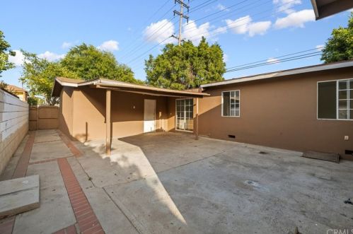 527 North St, Anaheim CA  92805-1932 exterior
