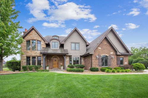 11673 Sapphire Ct, Frankfort, IL 60423-9033