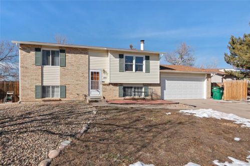 16147 Bethany Pl, Denver CO  80013-2244 exterior