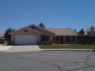 14427 Country Hollow Ct, Hesperia, CA 92344-8450