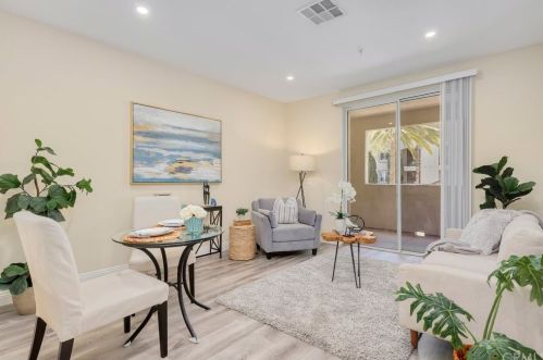 2279 Scholarship, Irvine, CA 92612-5681