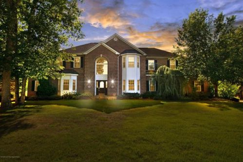 19 Bridgewater Ct, Jackson Twp, NJ 08527-4030