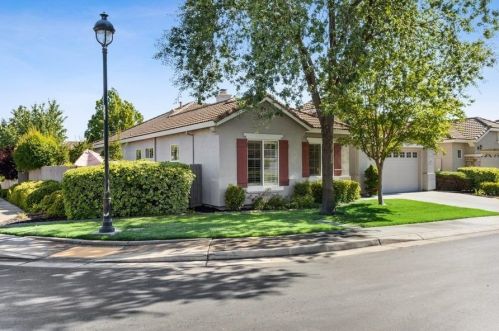 9566 Sun Poppy Way, Folsom, CA 95762-5016