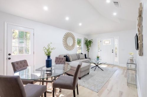 763 Center Hill Ave, Atlanta GA  30318-6236 exterior