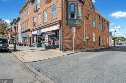 130 Hanover St, Carlisle, PA 17013-2407