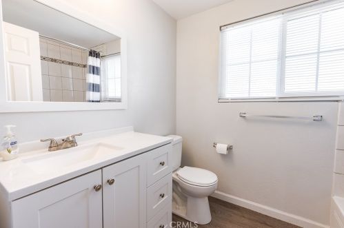 8476 Colorado Ave, Riverside CA  92504-2303 exterior