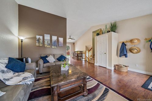 21606 Powers Pl, Aurora CO 80015-3372 exterior