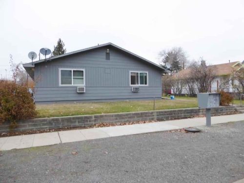 1411 Roosevelt Ave, Yakima, WA 98902-2084