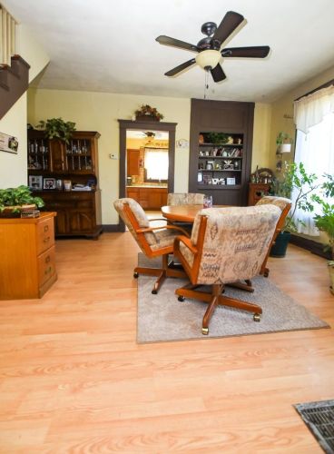 916 Douglas Ave, Nelson IL  61021-2639 exterior