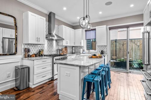 854 Front St, Philadelphia PA 19147-4341 exterior