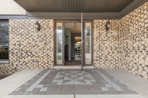 644 Longview Ln, Palatine, IL 60067-6755