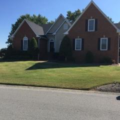 107 Lexington Dr, Lebanon, TN 37087-4249