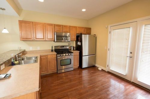 2518 Hackberry St, Cincinnati OH  45206-2104 exterior