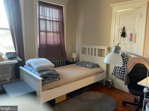 1038 Grant Ave, Camden NJ 08107-2011 exterior