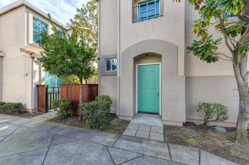 203 Towering Oaks Ct, Folsom, CA 95630-7940