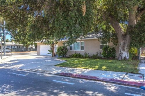 4512 Jurupa Ave, Riverside CA  92506-1969 exterior