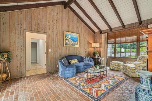 3225 Jett Ferry Ct, Atlanta GA  30350-5415 exterior