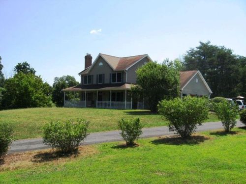 30 Barley Dr, Duncannon, PA 17020-9600