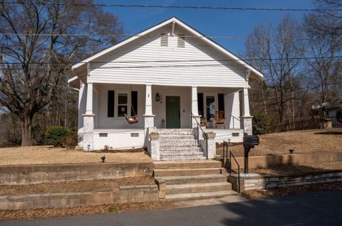 170 Mary Ln, Holly Springs, GA 30114-2476