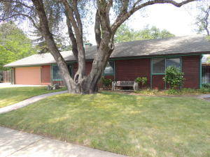 2828 Harlan Dr, Redding, CA 96003-3332