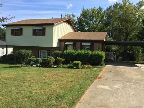 936 Hallmark Dr, Gastonia, NC 28052-1017