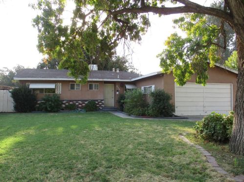 838 Jeffrey Rd, Los Banos, CA 93635-3818