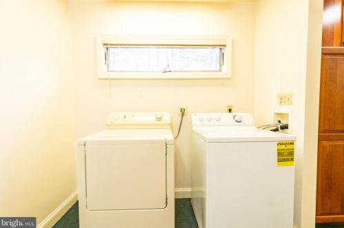 36 Nelson Ridge Rd, Princeton NJ  08540-7436 exterior