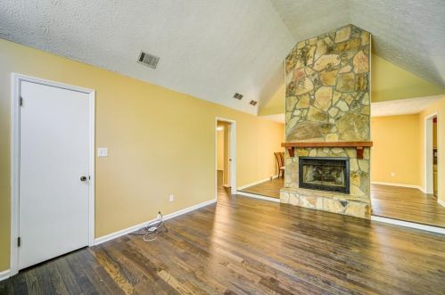 3987 Woodland Cir, Conyers GA  30013-3056 exterior