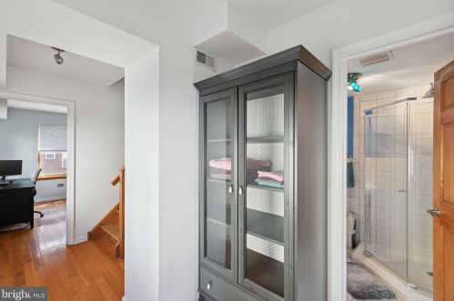 812 12 St, Philadelphia PA 19147-2624 exterior