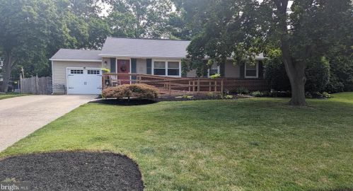 25 Grange Ct, Pilesgrove, NJ 08098-1255