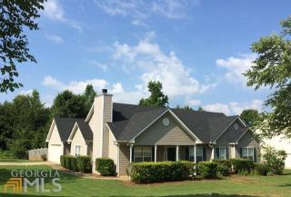 725 Freeman Dr, Porterdale, GA 30016-8971