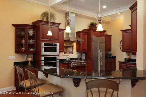 9 Majestic Dr, Tinton Falls NJ 07724-4760 exterior