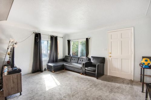 156 Newton St, Denver, CO 80219-1341