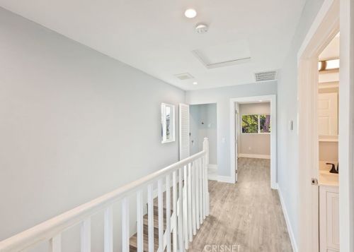 7960 Amestoy Ave, Van Nuys CA  91406-1603 exterior