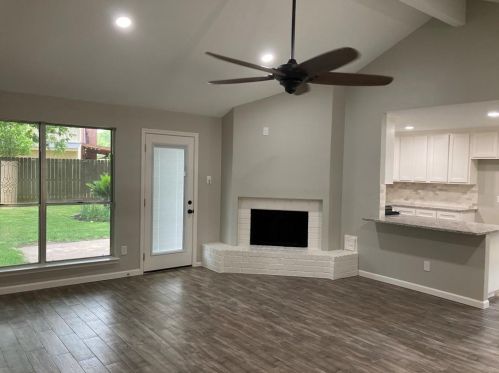 1011 Holly Hall Dr, Richmond TX 77406-2376 exterior