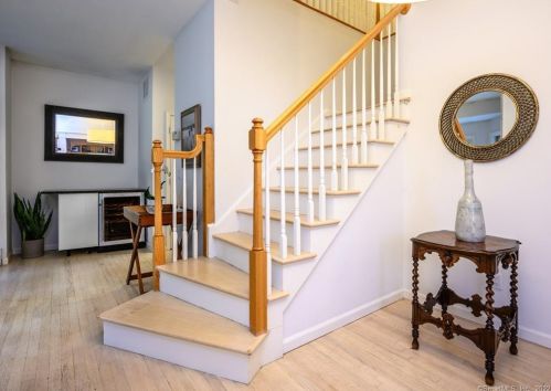 85 Mountain Rd, Wilton, CT 06897-4914