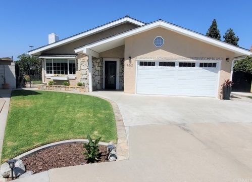 862 Granite Cir, Anaheim, CA 92806-4620