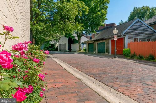 114 Vine St, Lancaster PA  17602-3550 exterior