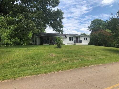 673 Green Dr, Holly Springs, GA 30114-7511