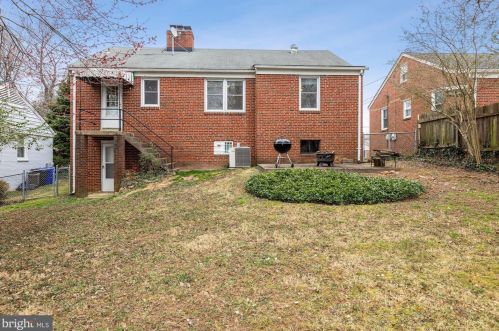 9408 Ocala St, Silver Spring MD 20901-3049 exterior