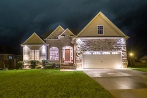 37 Spring Breeze Dr, Tullahoma, TN 37388-5648