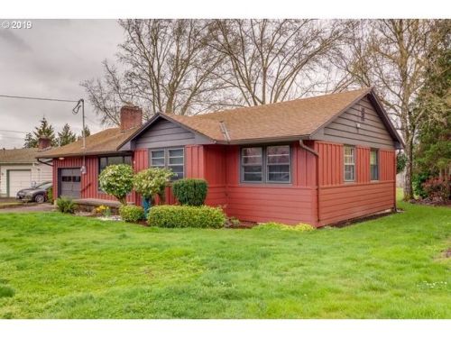 812 Green Valley Dr, Newberg, OR 97132-9132