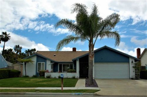 3240 Carr Dr, Oceanside, CA 92056-3810