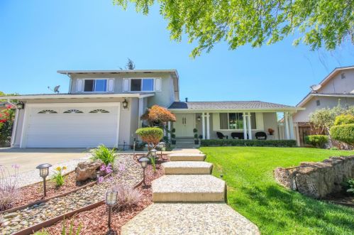 6629 Mount Hope Dr, San Jose, CA 95120-1935